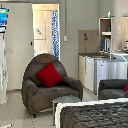 Mowetu Guest House 开普敦 外观 照片