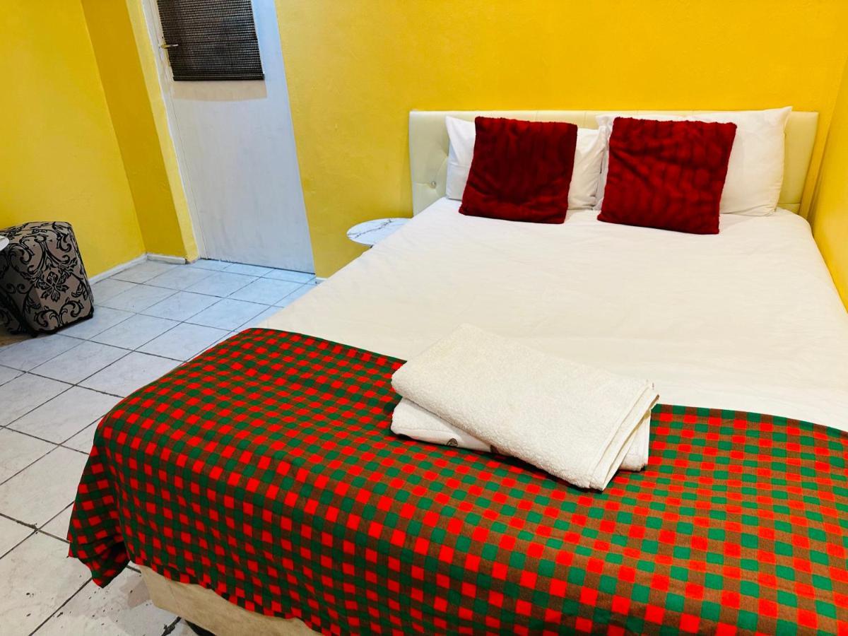 Mowetu Guest House 开普敦 外观 照片